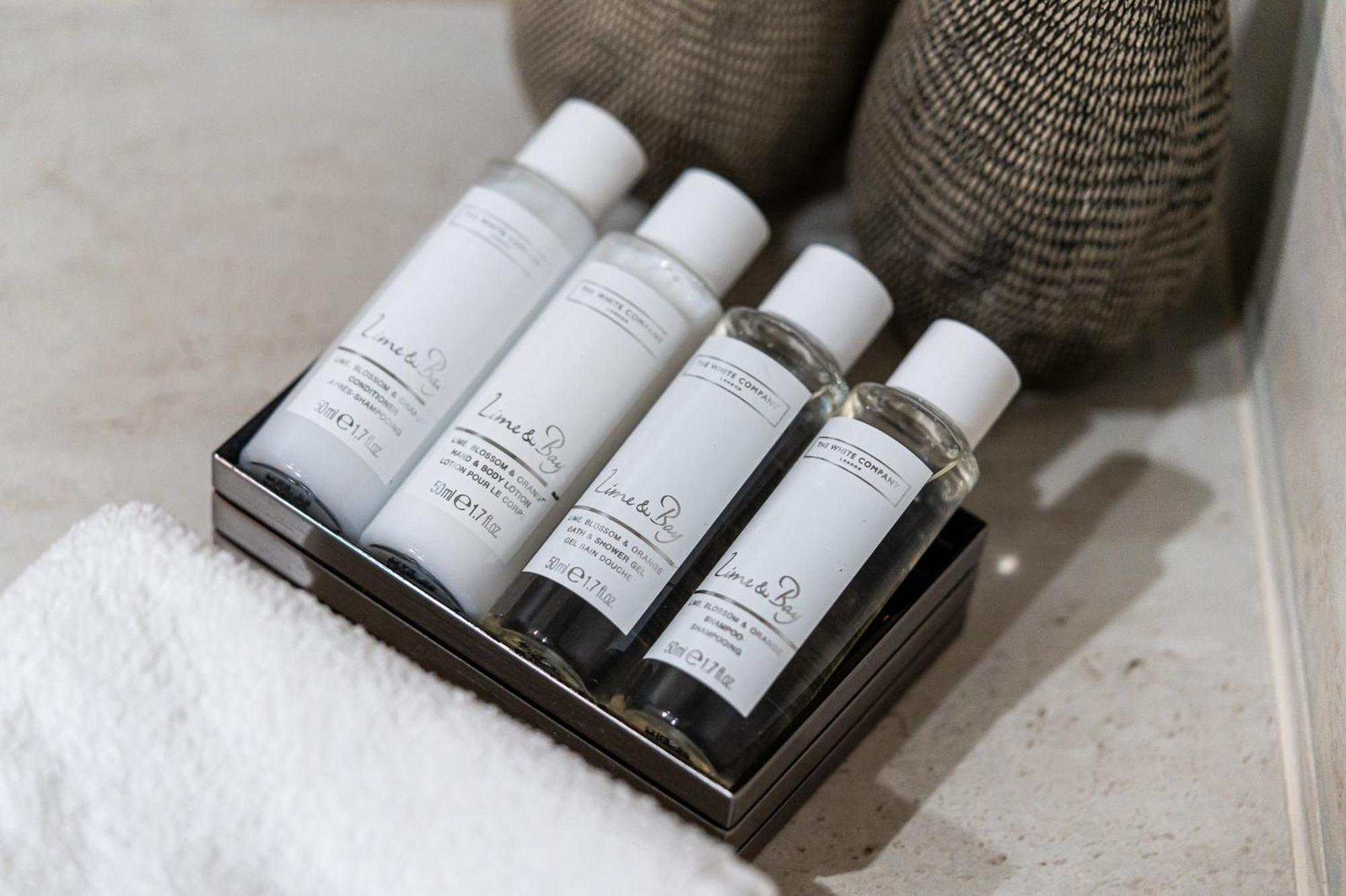Harma Traditional Boutique Suites Paphos Phòng bức ảnh