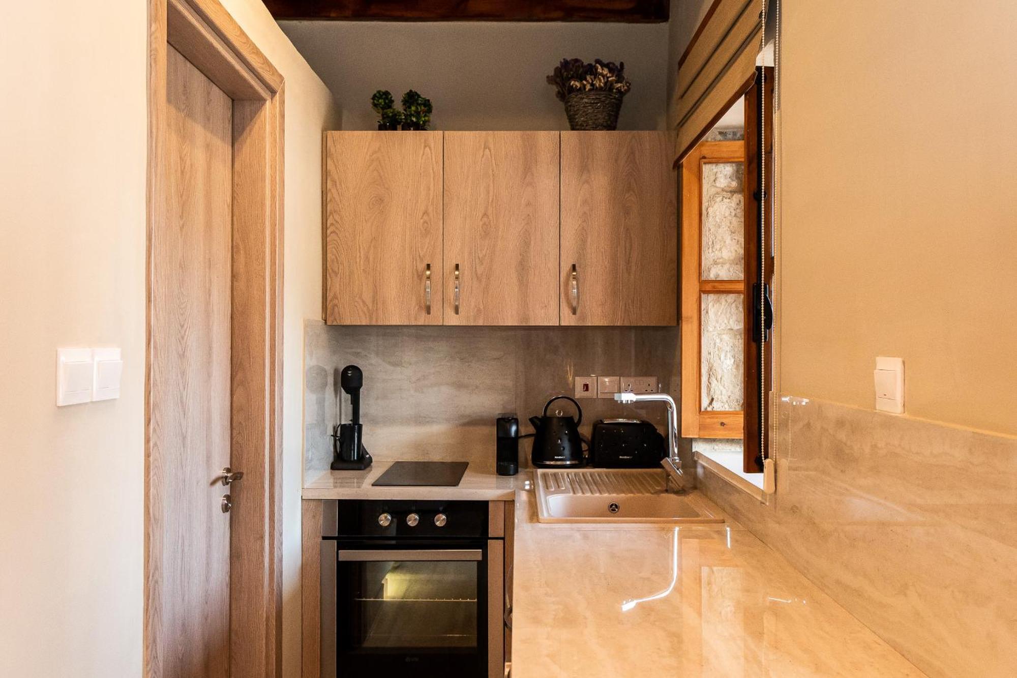 Harma Traditional Boutique Suites Paphos Phòng bức ảnh