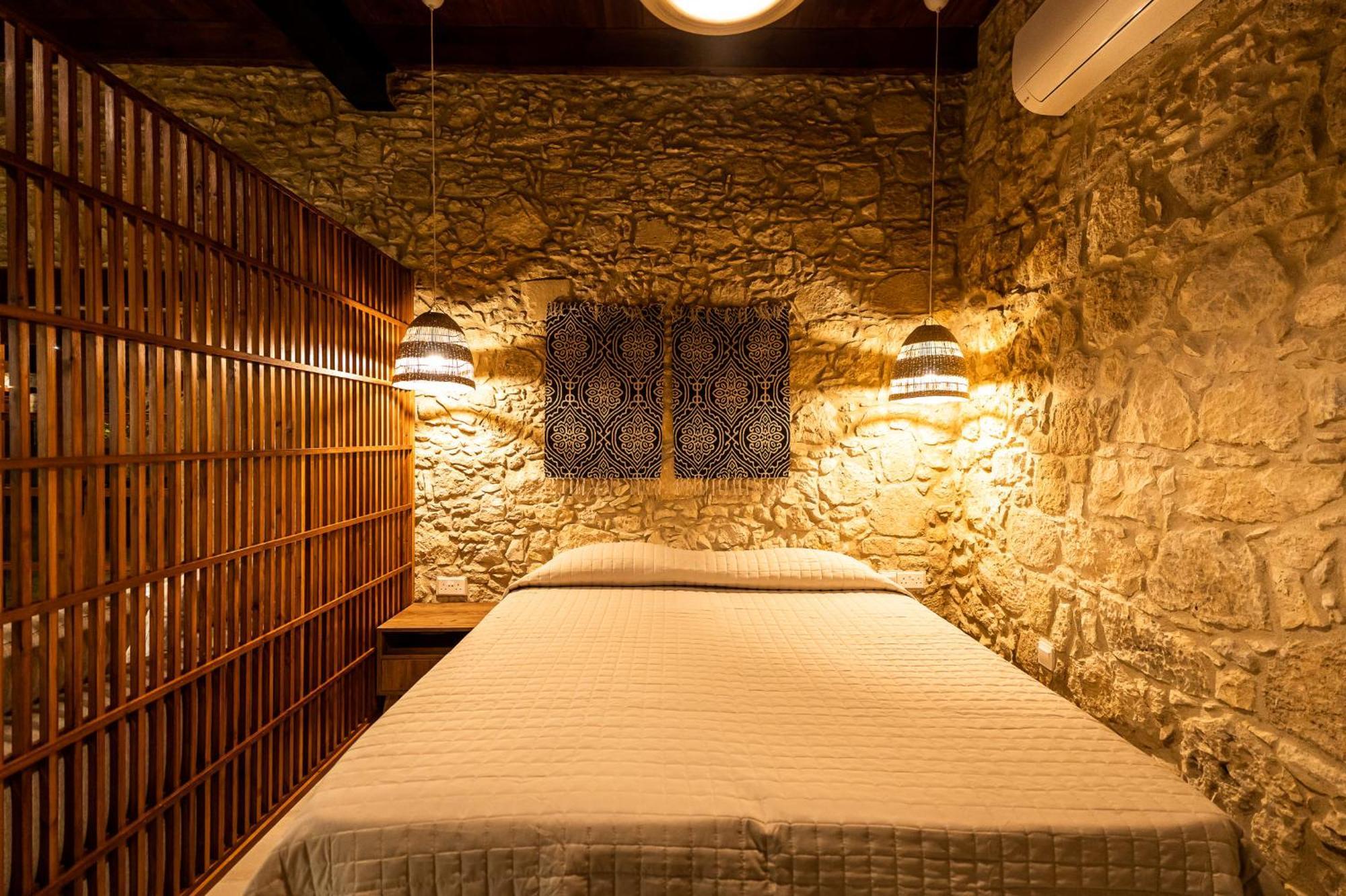 Harma Traditional Boutique Suites Paphos Phòng bức ảnh