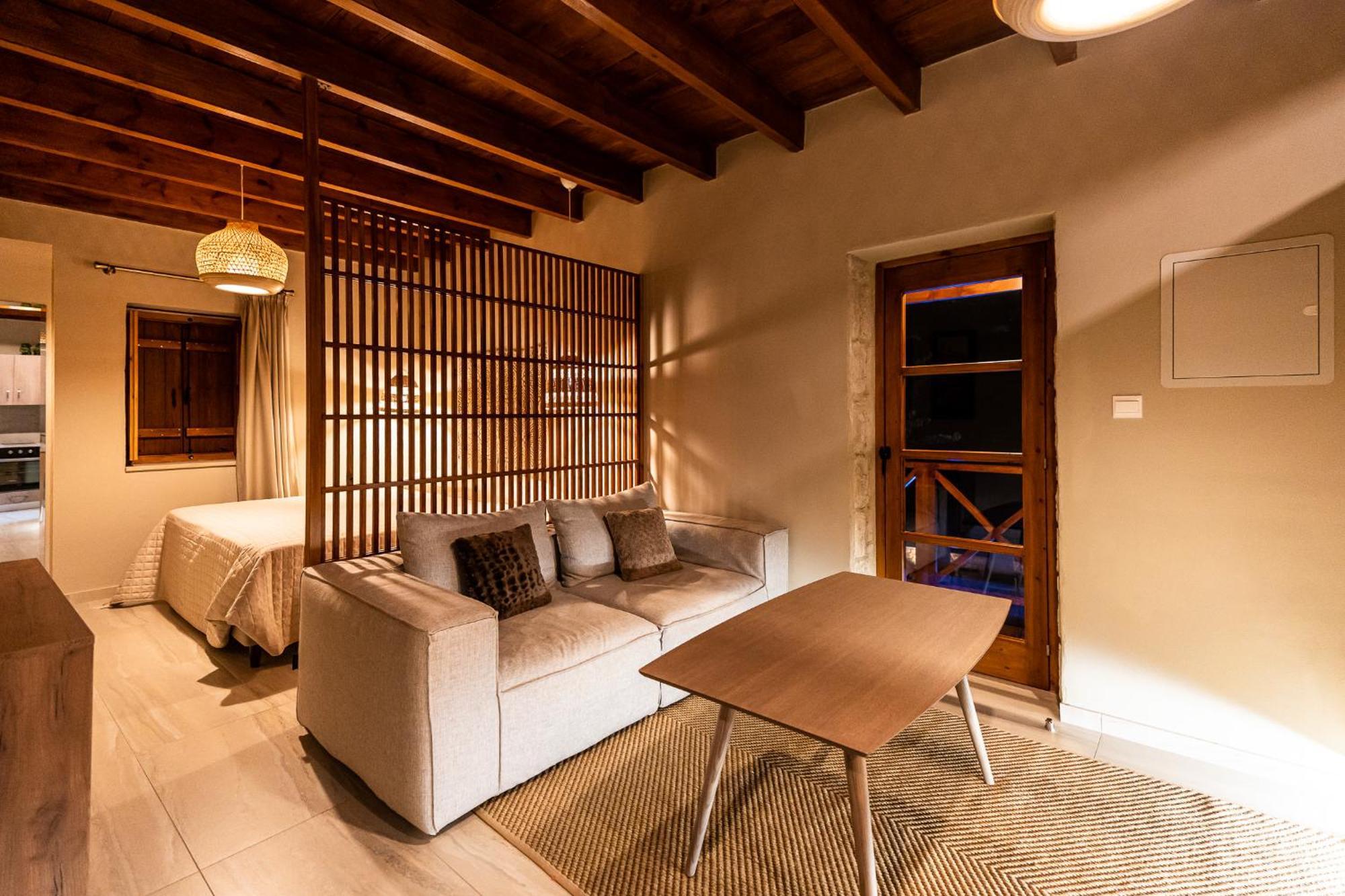 Harma Traditional Boutique Suites Paphos Phòng bức ảnh