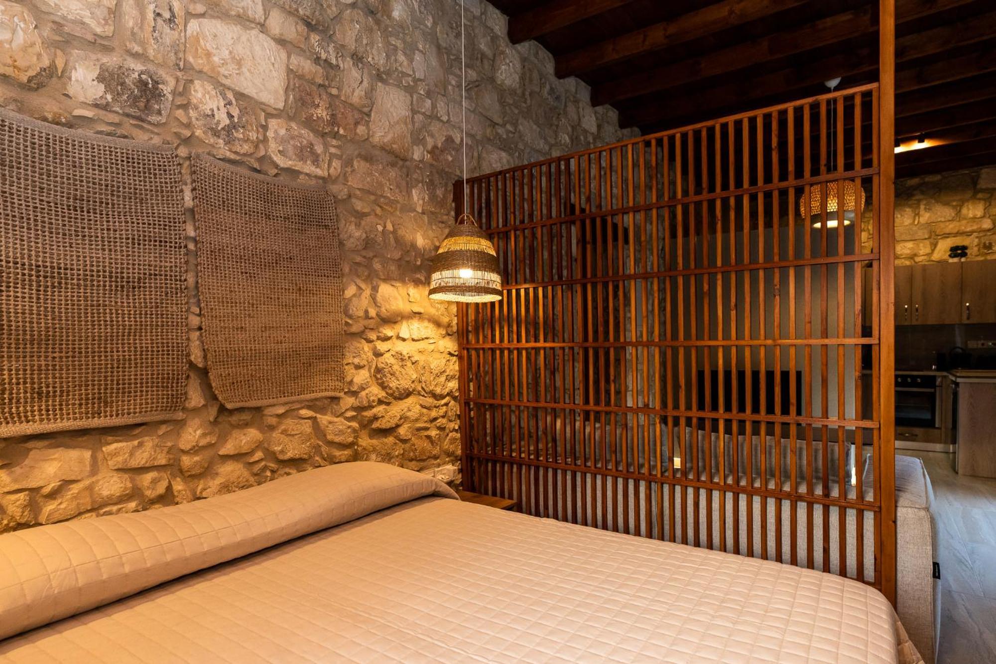 Harma Traditional Boutique Suites Paphos Phòng bức ảnh